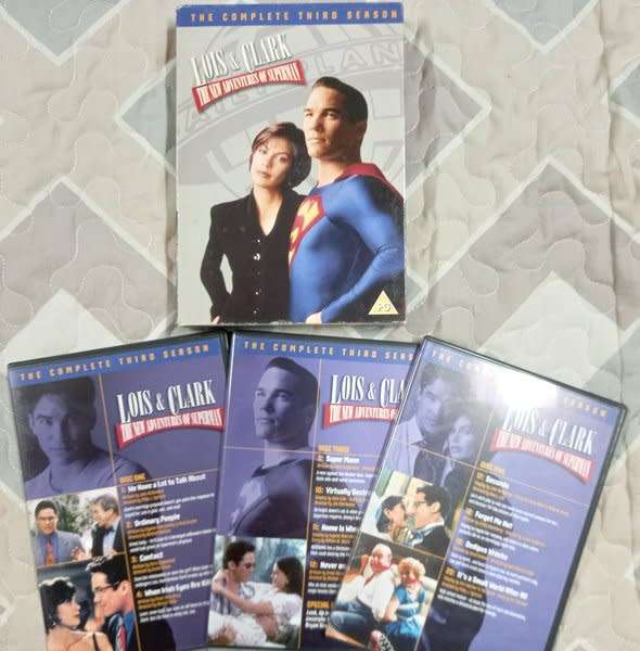Lois & Clark - The New Adventures of Superman. Complete seasons 1 to 4 DVD bundle