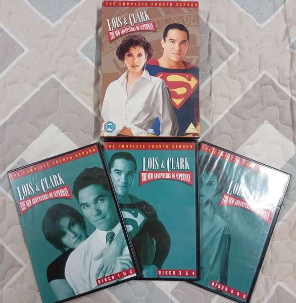 Lois & Clark - The New Adventures of Superman. Complete seasons 1 to 4 DVD bundle