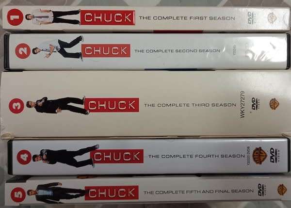 Chuck - The complete series 1 to 5 (DVD bundle)