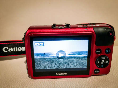 Canon EOS M Mirrorless Digital Camera with 18-55mm lens