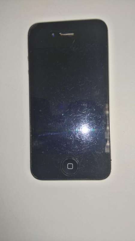 Apple IPHONE4   8GB