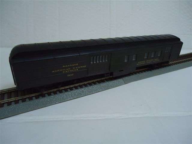 Coach for project or spares -Dark Green no2