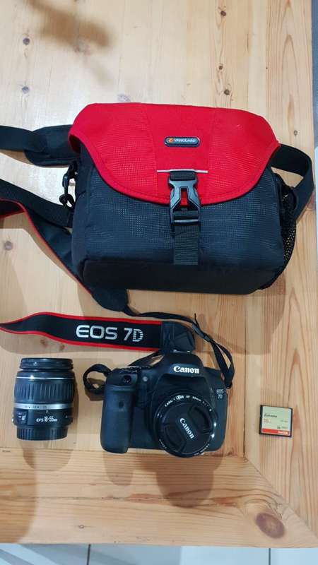 Canon 7D Body, 2 Canon Lenses, 16 Gig 120MB/s Memory Card, Vanguard bag, Charger and USB cable