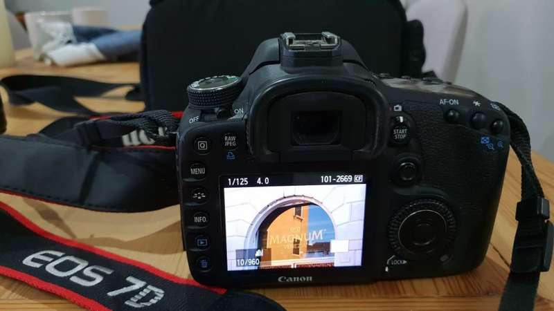 Canon 7D Body, 2 Canon Lenses, 16 Gig 120MB/s Memory Card, Vanguard bag, Charger and USB cable