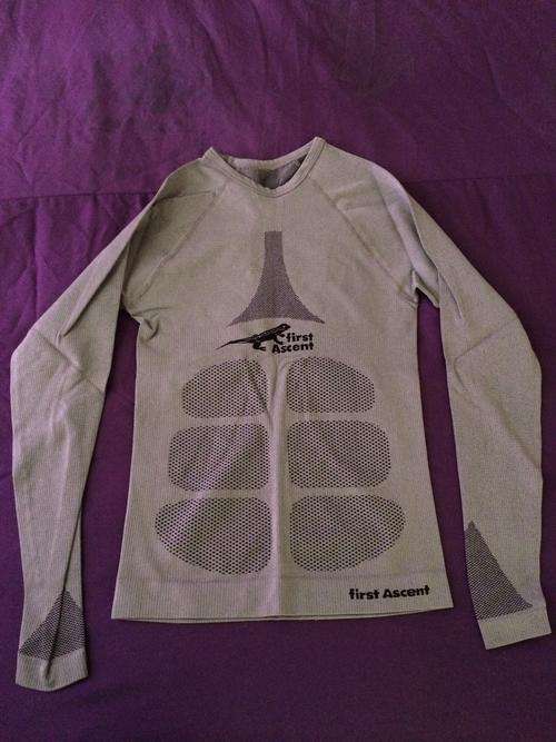 First Ascent thermal top, size small, perfect condition