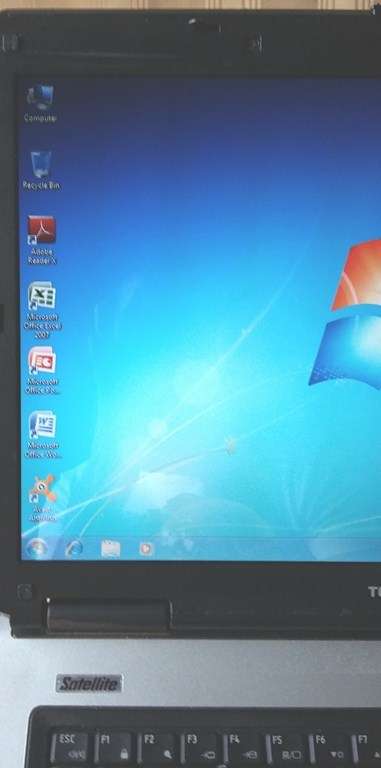 Toshiba laptop up for Grabs -  MODEL L40 - 17U  - ****LOW LOW SHIPPING ****