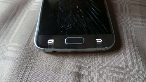 Samsung Galaxy S7 - SM - G930F Cellphone up for grabs **** LOW LOW SHIPPING ******