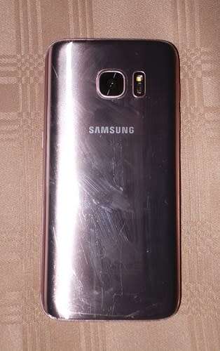 Samsung Galaxy s7 up for grabs - Cracked screen (SEE PICTURES )**** LOW LOW SHIPPING ******