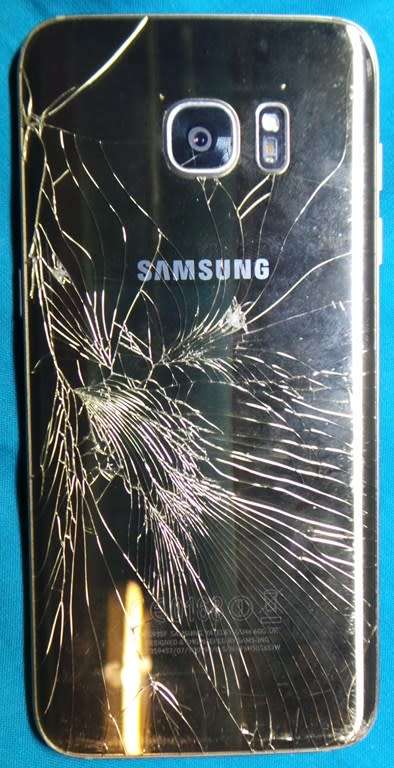 Samsung Galaxy S7 Edge- SM - G935F Cellphone up for grabs **** LOW LOW SHIPPING ******