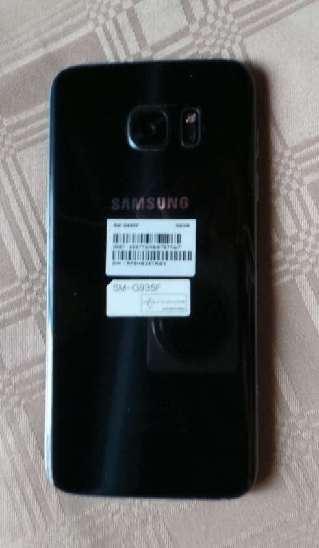 Samsung Galaxy S7 Edge, with Box Up for Grabs  -  **** LOW LOW SHIPPING ******