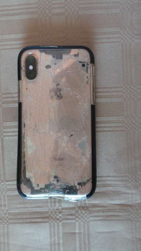 Apple Iphone XS Up for Grabs -  **** LOW LOW SHIPPING ******