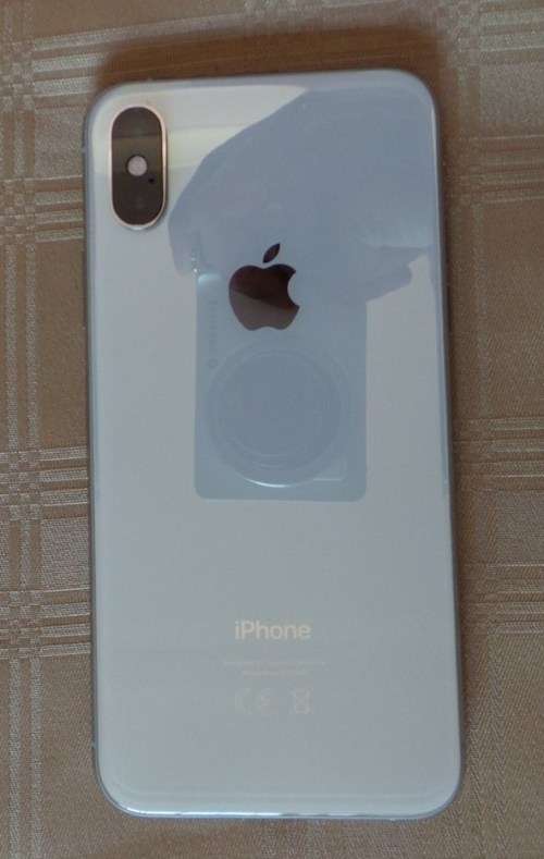 Iphone XS Up for Grabs -  **** LOW LOW SHIPPING ******