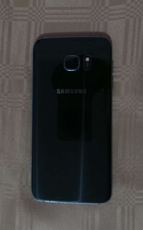 Samsung Galaxy S7 EDGE - SM-935F up for Grabs -  ***** LOW LOW SHIPPING ******