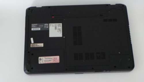 Fujitsu Lifebook A series Lifebook Laptop - MODEL AH531 - ******LOW LOW SHIPPING *****