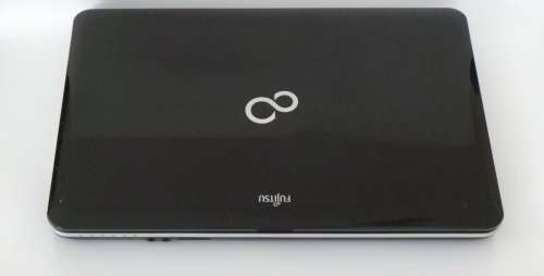 Fujitsu Lifebook A series Lifebook Laptop - MODEL AH531 - ******LOW LOW SHIPPING *****