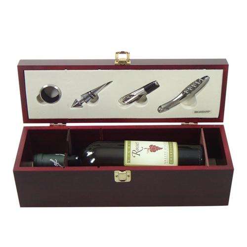 Brand new 4 Piece professional Wine gift box set **** Perfect Christmas Gift *****