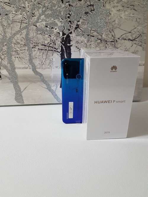 HUAWEI PSMART 2019 SINGLE SIM-64GB / BRAND NEW/ ICASA APPROVED