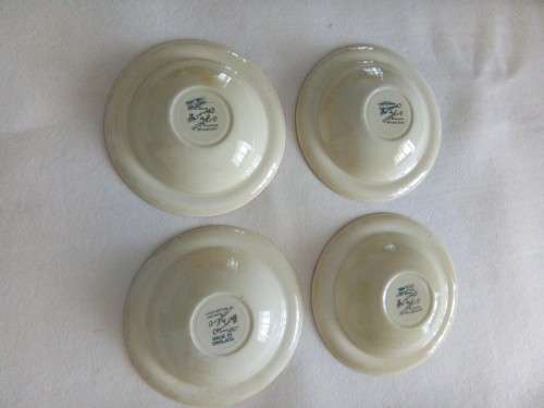 SET OF 4 CLARICE CLIFF BOWLS IN BIZARRE NASTURTIUM PATTERN