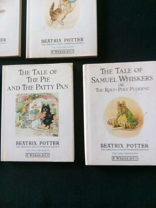 ASSORTED BEATRIX POTTER BOOKS - 5 X PUBLISHED 1987 - 2 X PUBLISHED 1991