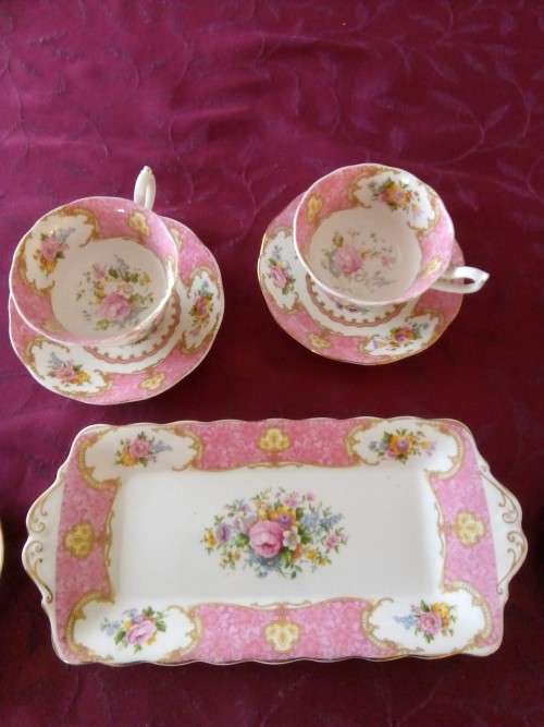 ROYAL ALBERT - LADY CARLYLE - 8 ASSORTED ITEMS