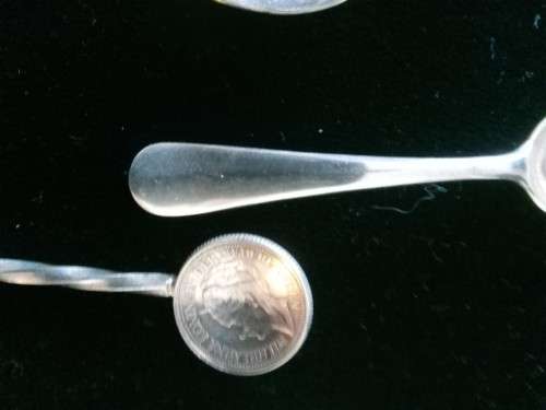 ASSORTED SILVER ITEMS WEIGHING 98 GRAMS - HALLMARKED ENGLISH AND HALLMARKED DUTCH