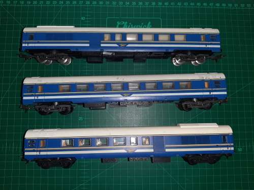 LIMA Set of 3 Blue Train Coaches