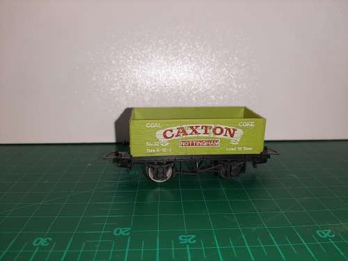 LIMA  Small wagon