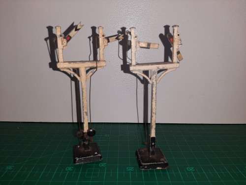 Hornby Signals (Set of 2)