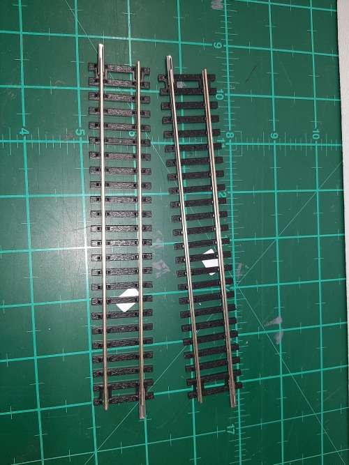Hornby Short Straight R600 Set of 2