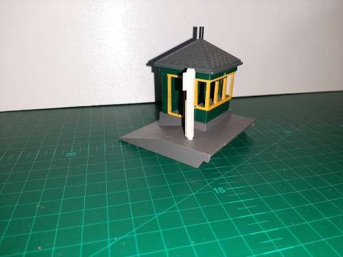 Assorted Tri-ang track buildings