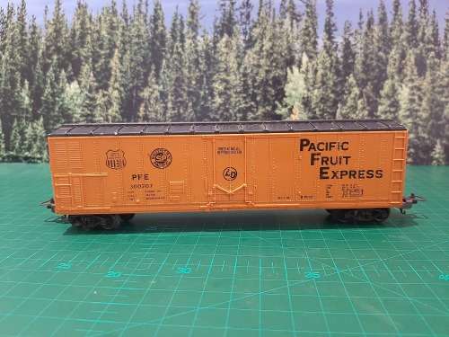LIMA Large Box Wagon
