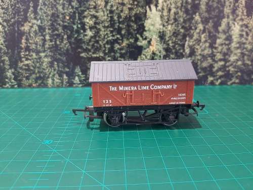 Hornby box car