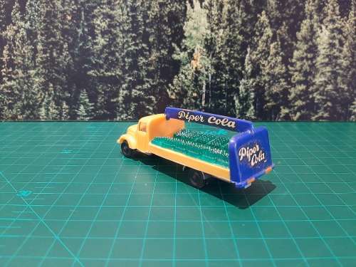 Piper-Cola Truck