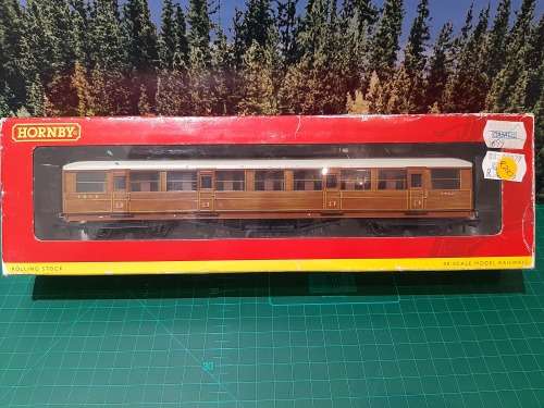 Hornby 3rd Class Coach - Boxed