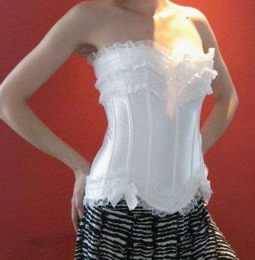 White Corset :Size 2XL