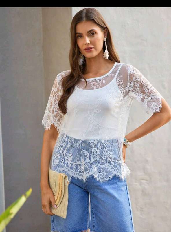 White Lace Top: Large