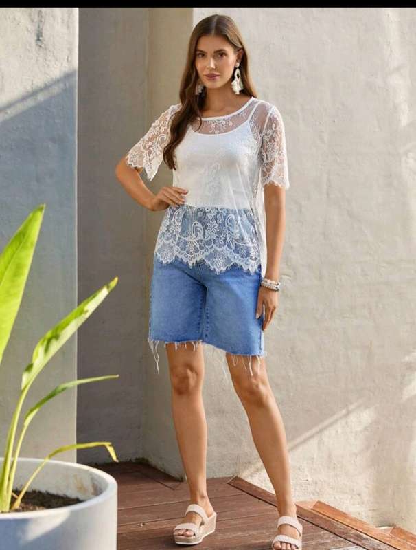 White Lace Top: Large