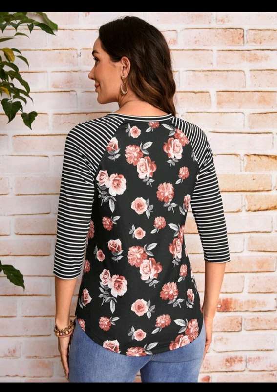 Stunning Top:  XS