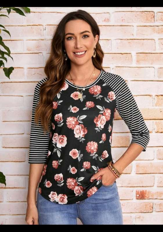 Stunning Top:  XS