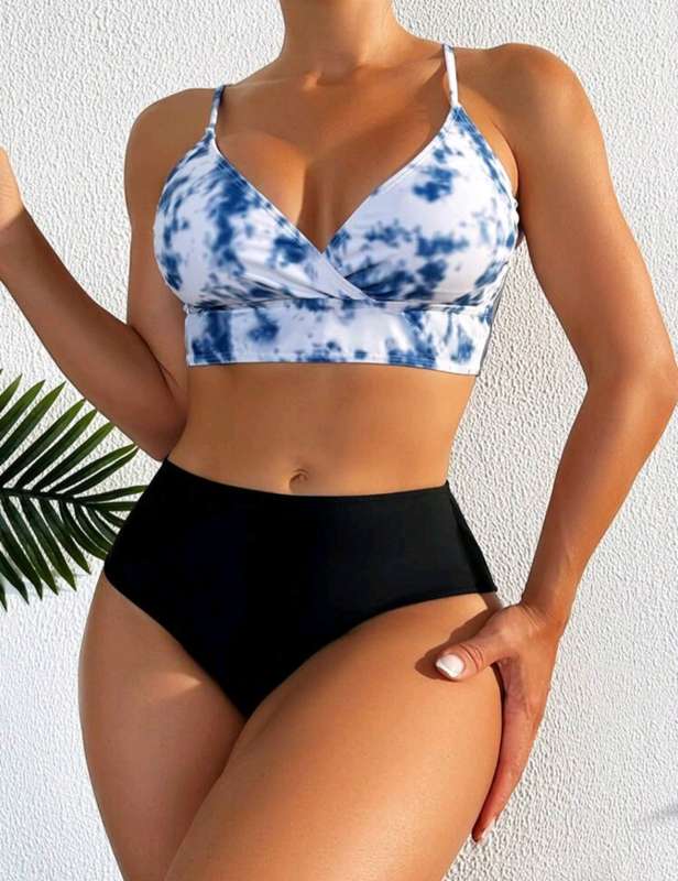 swimwear: Med