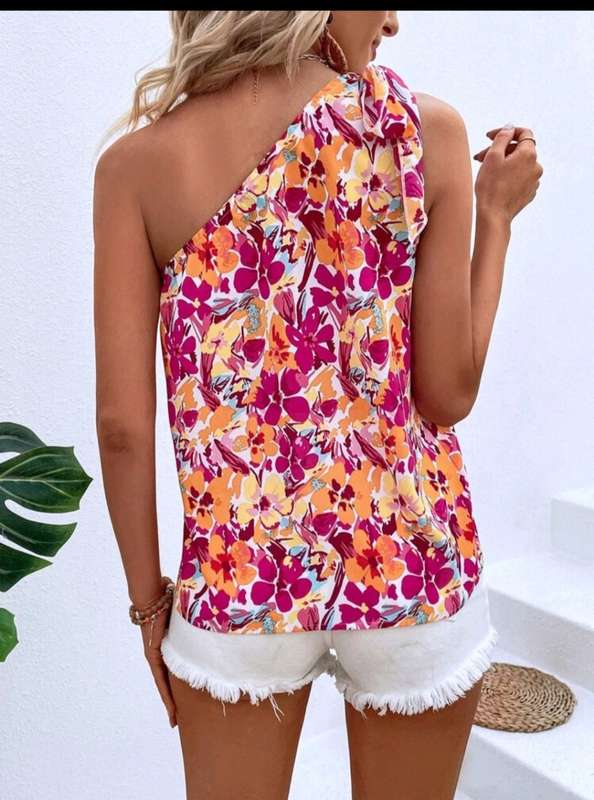 Floral printed Top:  Small