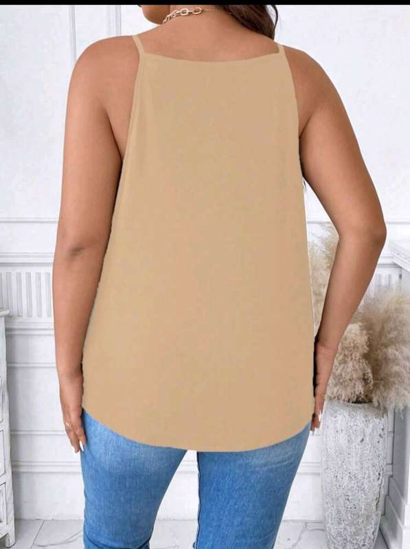 Stunning  Top:  2XL