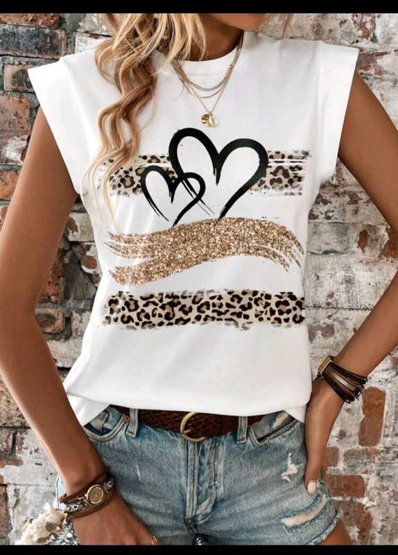 Stunning Top:  Large