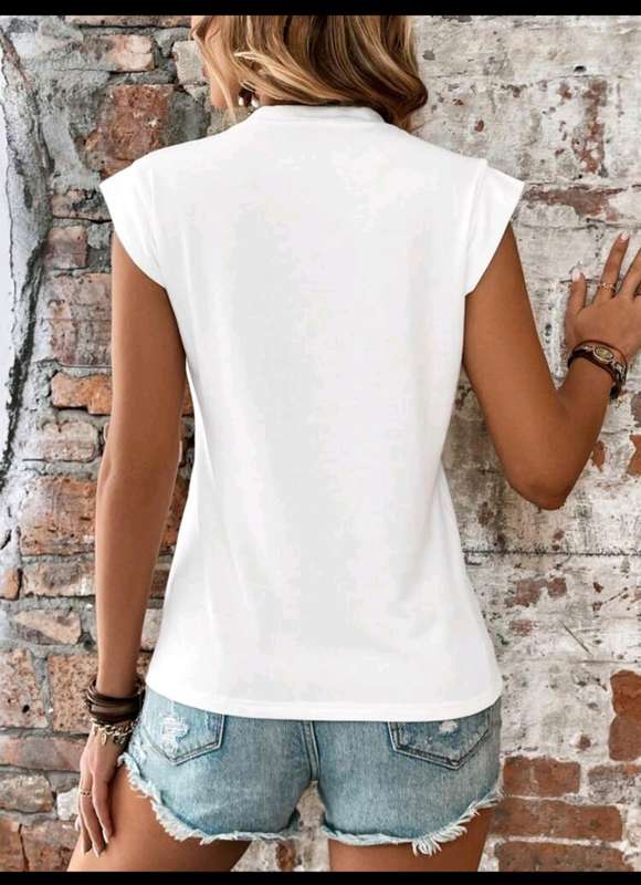 Stunning Top:  Large