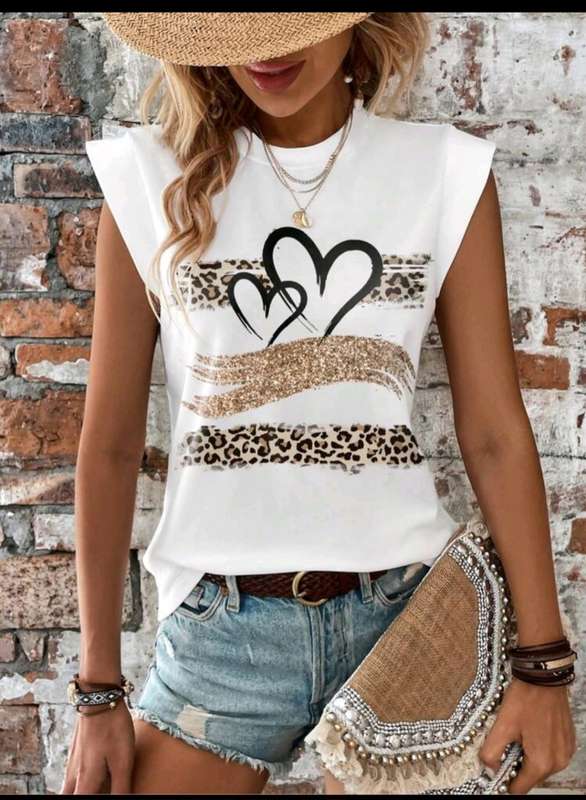 Stunning Top:  Large
