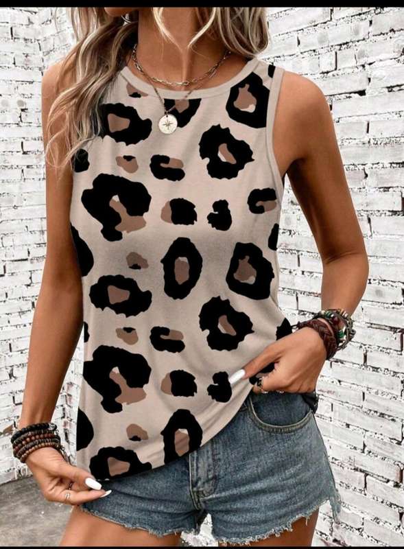 Stunning Top:  Small