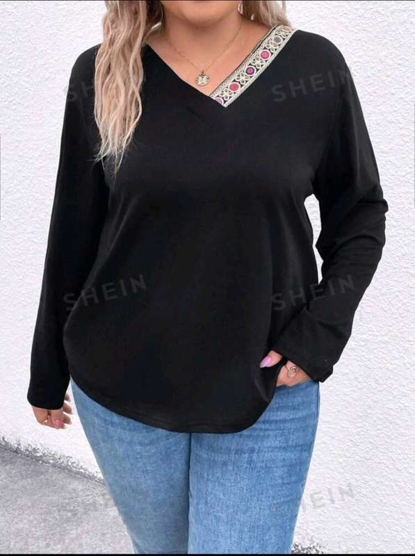 Stunning Top:  2XL