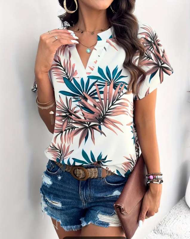 Stunning Top:  XL