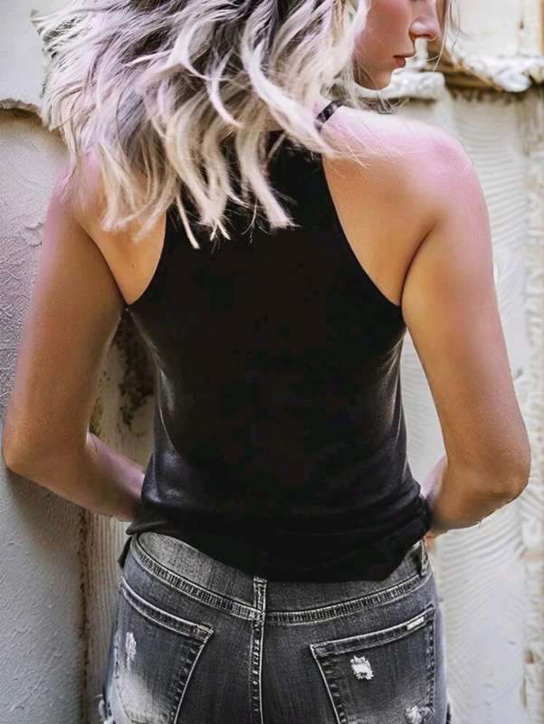 Black top: Med