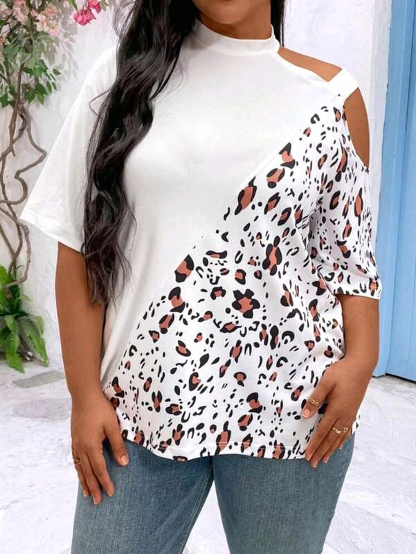 Stunning  Top: 0XL